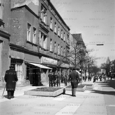Ulica Bohaterów Monte Cassino w Sopocie. (lata60)
1960
0005583z_kwiecien
Fot....