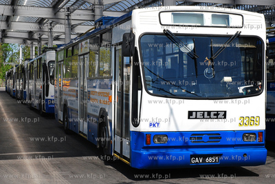 Gdynia. Nowa siedziba Przedsiebirtwa Komunikacji Trolejbusowej...