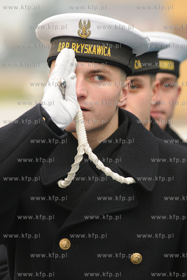 Port Wojenny w Gdyni. Powitanie fregaty rakietowej...