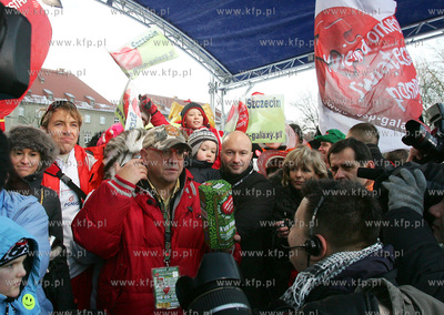 Final XVII WOSP rozpoczal sie w Szczecinie, gdzie na...