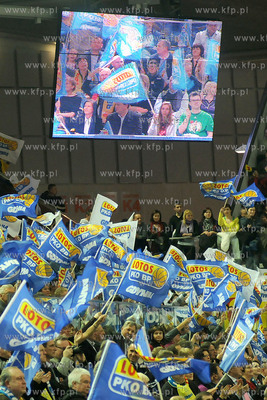 Mecz rundy play - off Euroligi pomiedzy zespolami LOTOSPKO...