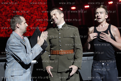 Sopot Hit Festiwal 2009. Nz. Kabaret Formacja Chatelet...