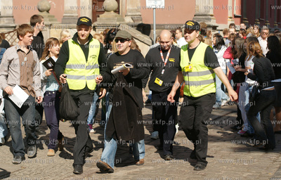 Gdansk. Dlugi Targ. Happening pt Aktorzy Przyjechali...