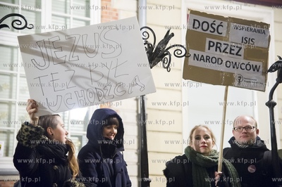 Gdańsk Manifestacja antyimigrancka Dość Płonącej...