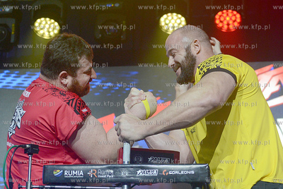 Hala Sportowo - Widowiskowa w Rumi. 50. Gala Armwrestligu...