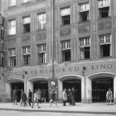 Gdańsk, ul. Długa. Kino Leningrad. 1969 fot. Janusz...