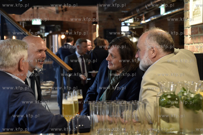 Otwarcie restauracji i browaru PG4 w Central Hotel...