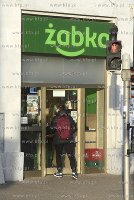 Sklep sieci Żabka na Targu Drzewnym w Gdańsku Śródmieściu
16.01.2020...