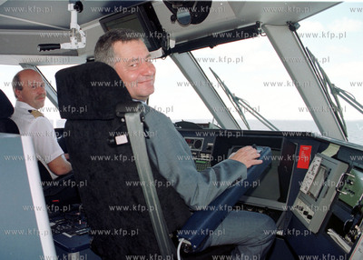 Dyrektor Gdanskiej Stoczni remonyowej Piotr Soyka za...