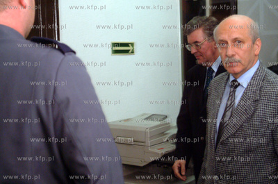 Byly prezes Stoczni Gdynia S.A. Janusz Szlanta (w okularach)...