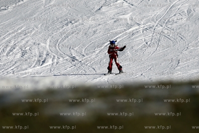 Wieżyca koło Szymbarka. Stok narciarski. 04.03.2012...