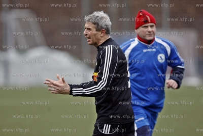 Gdansk. Boisko przy ul. Traugutta.  Sylwestrowy mecz...