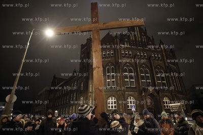 Miejska Droga Krzyzowa, zorganizowana po raz osmy przez...