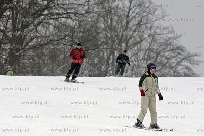 Stok narciarski w Paczoskowie - Kosowie.
01.04.2013
fot....