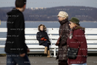 Sloneczny dzien na sopockim molo.
18.02.2014
fot....