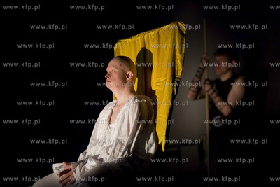 Świat Mało Znany. Przegląd teatralny grupy Im Plus...