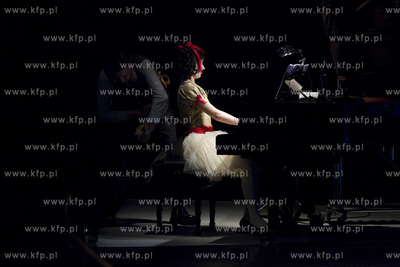 Opera Bałtycka. Opera TU  ! TU ! W pacowni zegarmistrza....