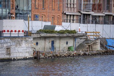 Remont Długiego Pobrzeża w Gdańsku. Nz. dawna przystań...