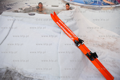 Gdansk. Targ Weglowy. Akcja promocyjna pt.  Lec na...