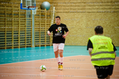 Gdansk. Pierwszy Walentynkowy Turniej halowej pilki...