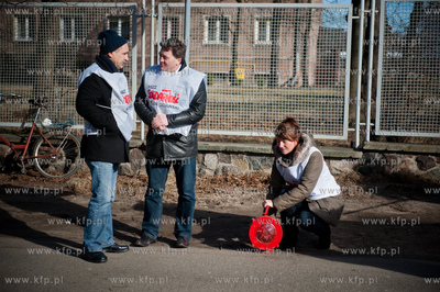Gdansk. Protest pracownikow Portowej Strazy Pozarnej...