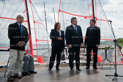 Sopot. Plaza przy Sopockim Klubie Zeglarskim. Ceremonia...