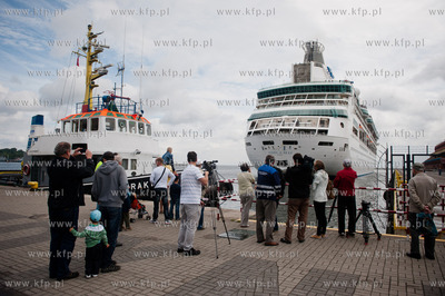 Port w Gdyni. Nabrzeze Francuskie. Wizyta plywajacego...