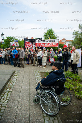 Gdansk. Plac pod pomnikiem Krola Jana III Sobieskiego....