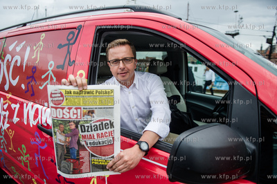 Gdansk. Szafarnia. Lato z SLD. Przedstawiciele Sojuszu...