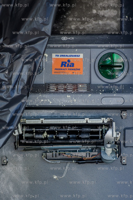 Gdynia. Chwarzno. Proba kradziezy pieniedzy z bankomatu...