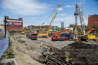 Gdansk. Wyspa Spichrzow. Uroczystosc wmurowania kamienia...