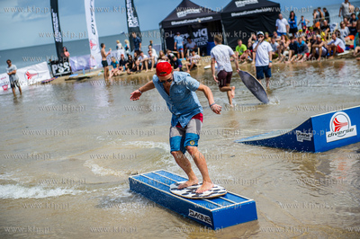 Gdańsk. Plaża Jelitkowo. Zawody Dakine Polish Skimboarding...