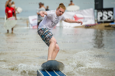 Gdańsk. Plaża Jelitkowo. Zawody Dakine Polish Skimboarding...