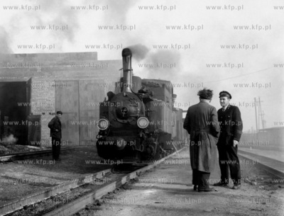 Parowoz na dworcu zulawskiej kolei waskotorowej Gdansk...