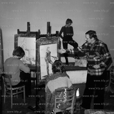 Zajęcia lekcyjne pracowni malarskiej pod kierunkiem...