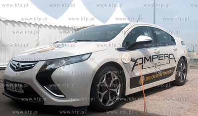 Gdynia. Skwer Kosciuszki. Prezentacja samochodu nowej...