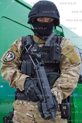 Wojewoda pomorski  przekazal Morskiemu Oddzialowi Strazy...