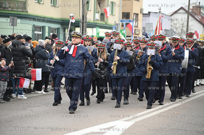 Rumia. Parada z okazji 106. rocznicy odzyskania niepodleg?o?ci...