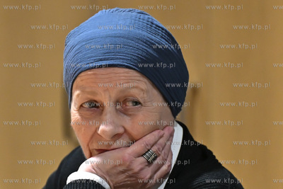 Biblioteka Sopocka. SOPOTEKA. Głośne czytanie fragmentów...