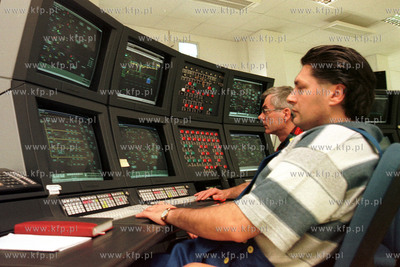 Rafineria Gdanska S.A. - sterownia09.10.2000fot....