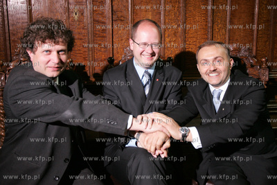 Prezydenci Trojmiasta od lewej Jacek Karnowski (prezydent...