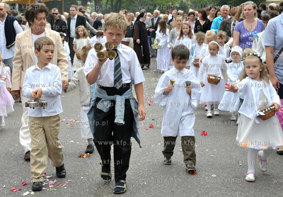 Procesja Bozego Ciala w parafii Najswietszej Maryi...