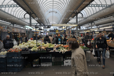 Promocja i nietypowa konferencja prasowa promujaca...