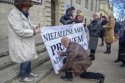 Gdańsk, Nowe Ogrody. Gdańscy sędziowie solidarni...