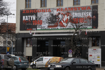 Na siedzibie Solidarnosci w Gdansku zawisnal  baner...