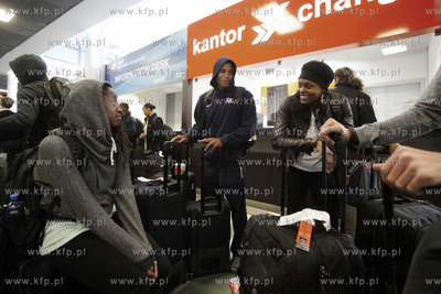 Port lotniczy im. Lecha Walesy w Rebiechowie. Przylot...