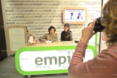 Gdansk. Salon Empik w Galerii Baltyckiej. Spotkanie...