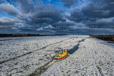 Lodołamacze udrożniają ujście Wisły.
09.01.2026
fot....