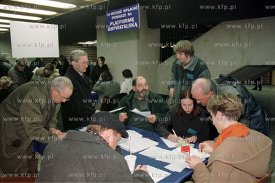 Pierwsza konwencja Platformy Obywatelskiej zalozonej...
