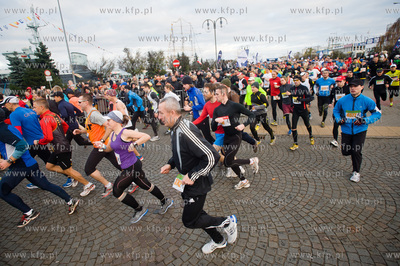 Gdynia. Skwer Kosciuszki. Start Biegu Niepodleglosci.
11.11.2013
fot....